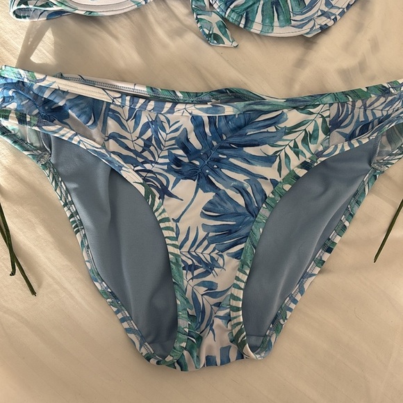 NWOT La Vien en Rose 2 piece Bikini - Picture 3 of 6